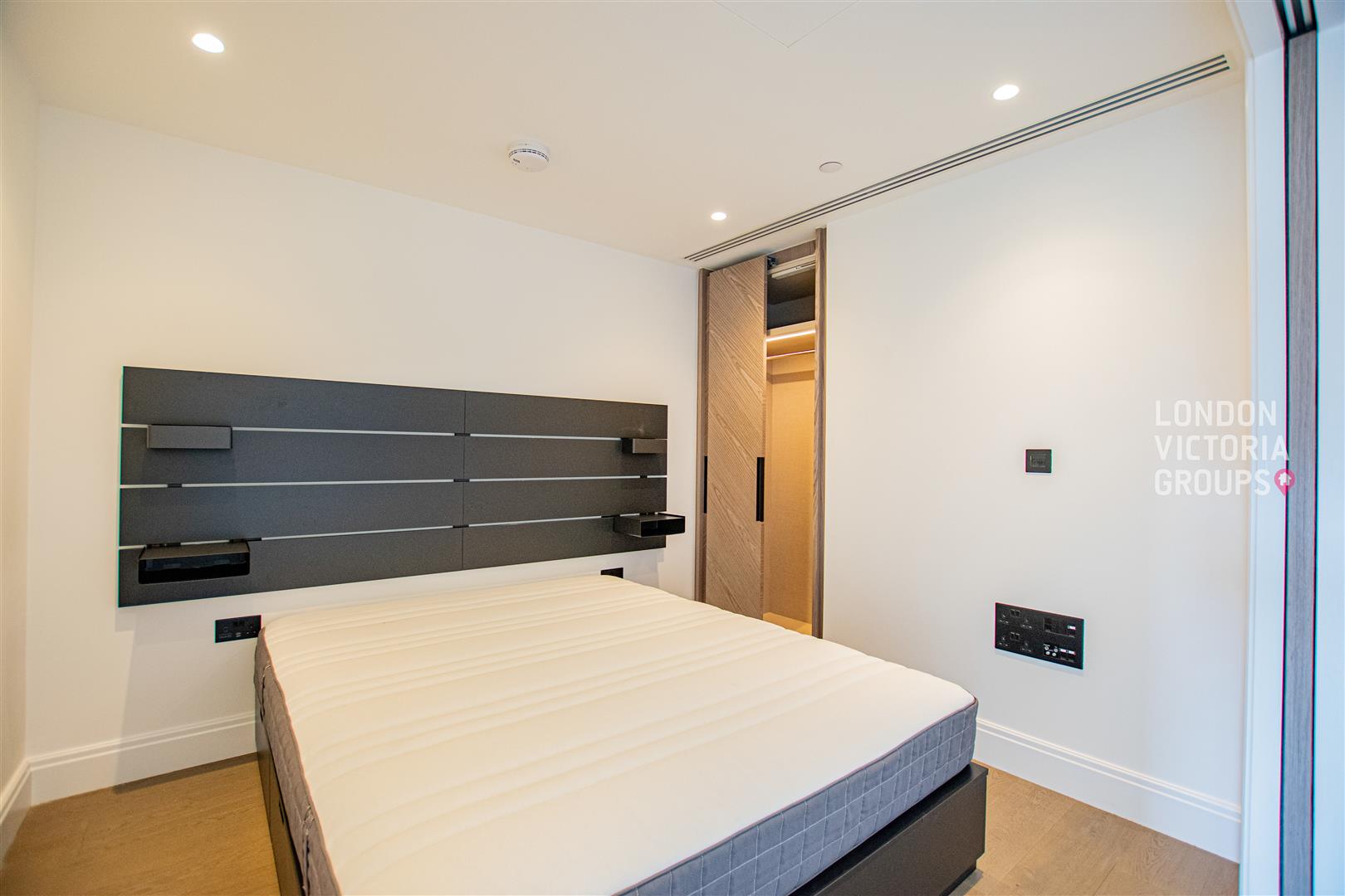 The Dumont, 27 Albert Embankment, London